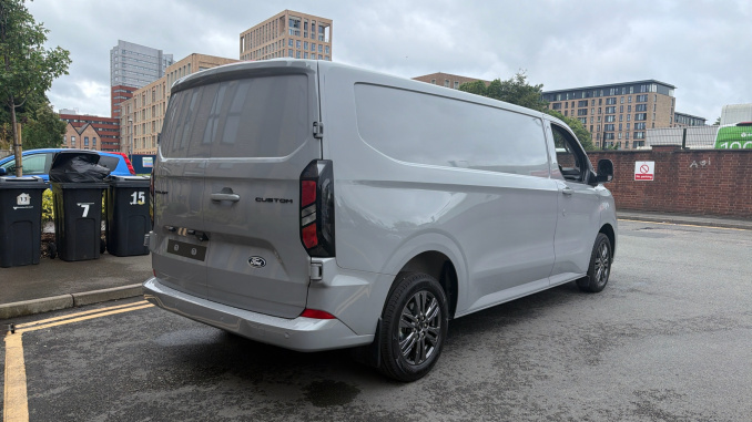 Ford Transit Custom 280 L2 Diesel Fwd 2.0 EcoBlue 136ps H1 Van Limited - Image 10